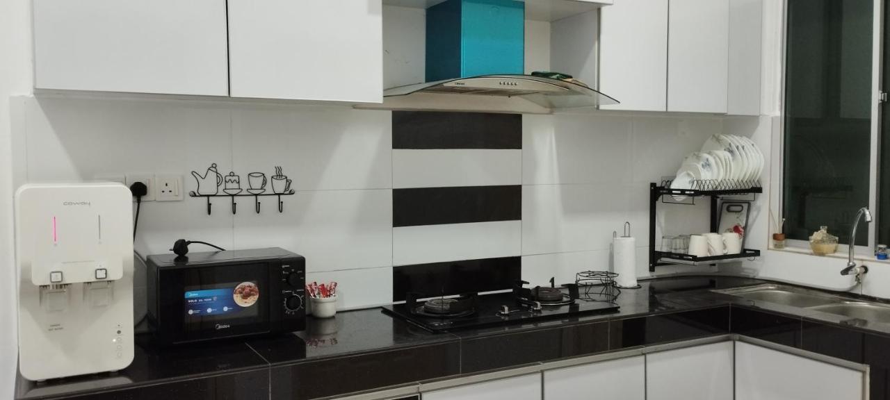 Zr D'Jembal Homestay, Gong Badak Kuala Terengganu Eksteriør billede